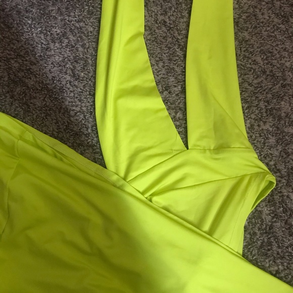 Set - Picture 3 of 3